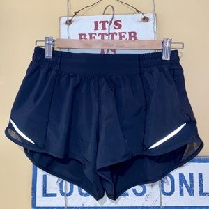 Lululemon Hotty Hot Short 2.5”